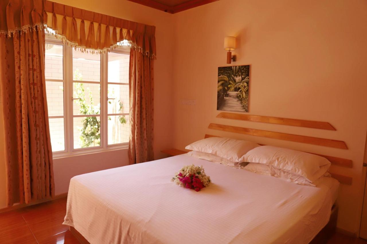 New Breeze Thoddoo Inn Extérieur photo