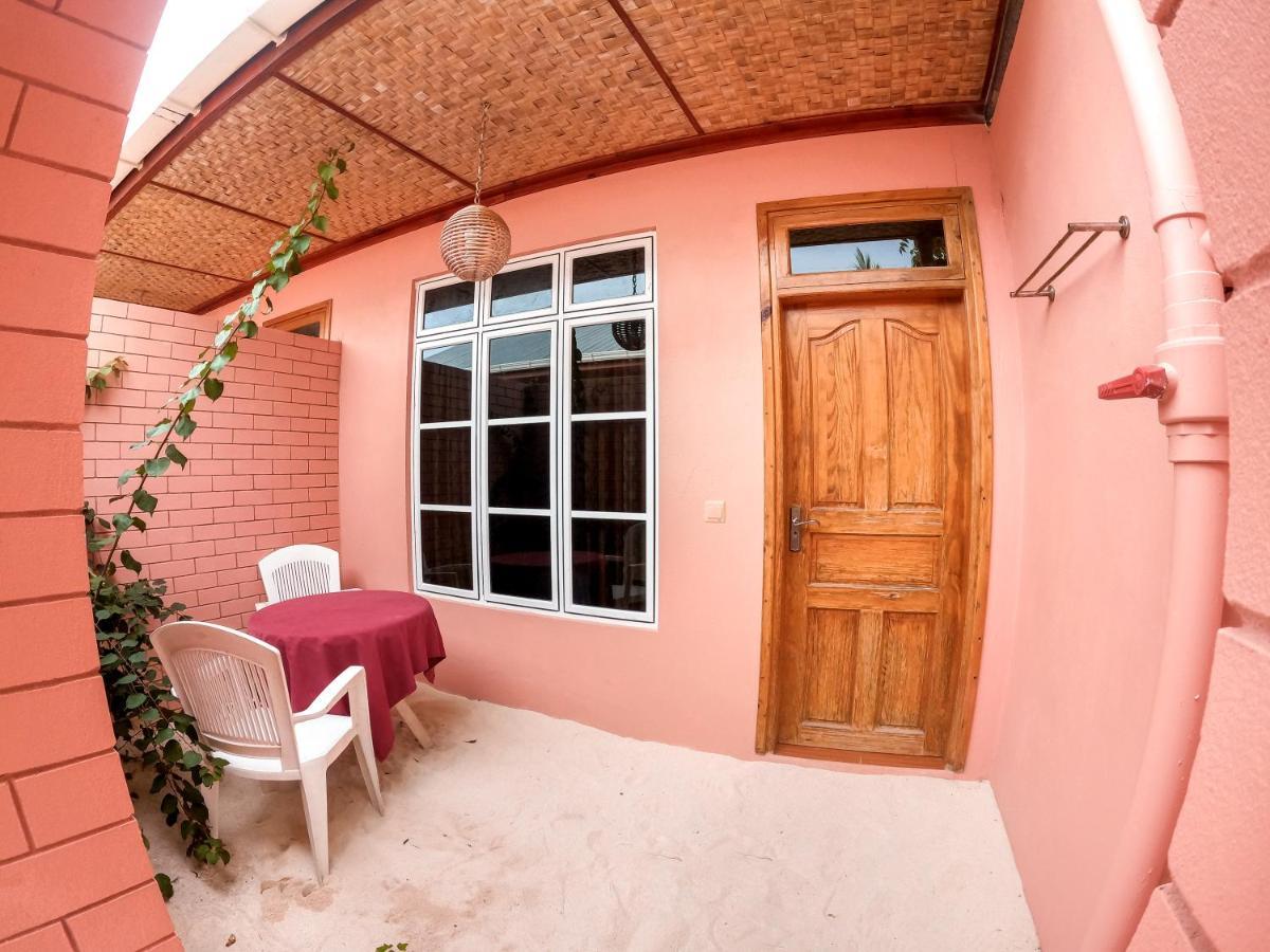 New Breeze Thoddoo Inn Extérieur photo